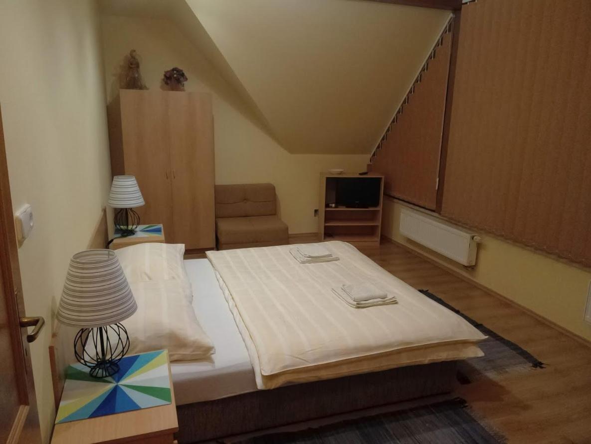 Špindlerŭv Mlýn Triluzkovy Pokoj Pension Kubu מראה חיצוני תמונה